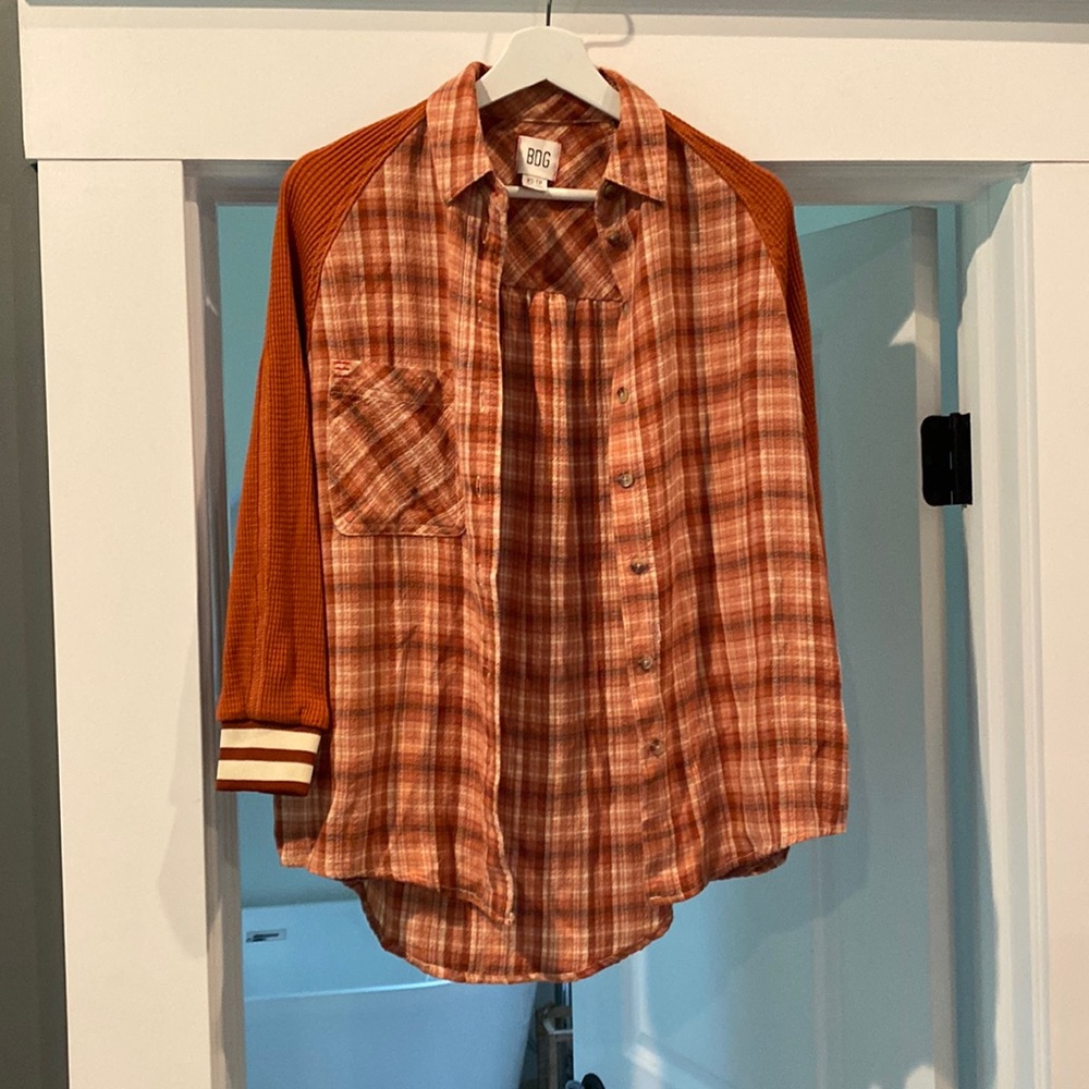 EUC Rust Plaid Flannel with Thermal Sleeves and cuffs